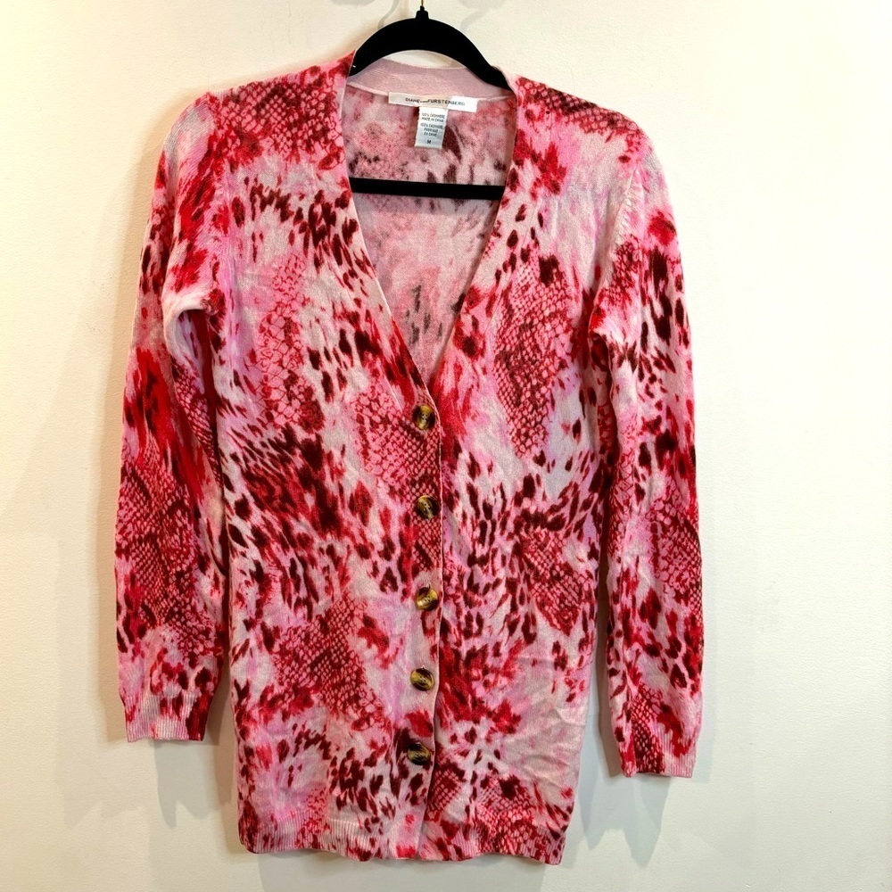 DIANE VON FURSTENBERG Sz M 100% Cashmere Animal Print Button Up Cardigan